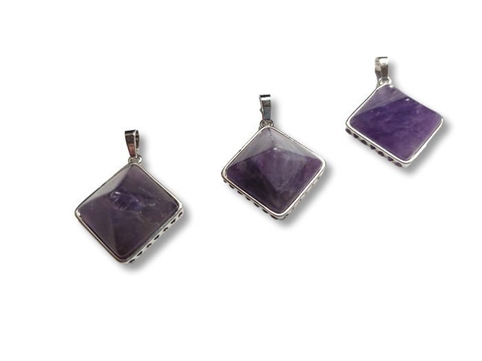 ημιπολύτιμος λίθος Αμέθυστος Πυραμίδα Μενταγιόν