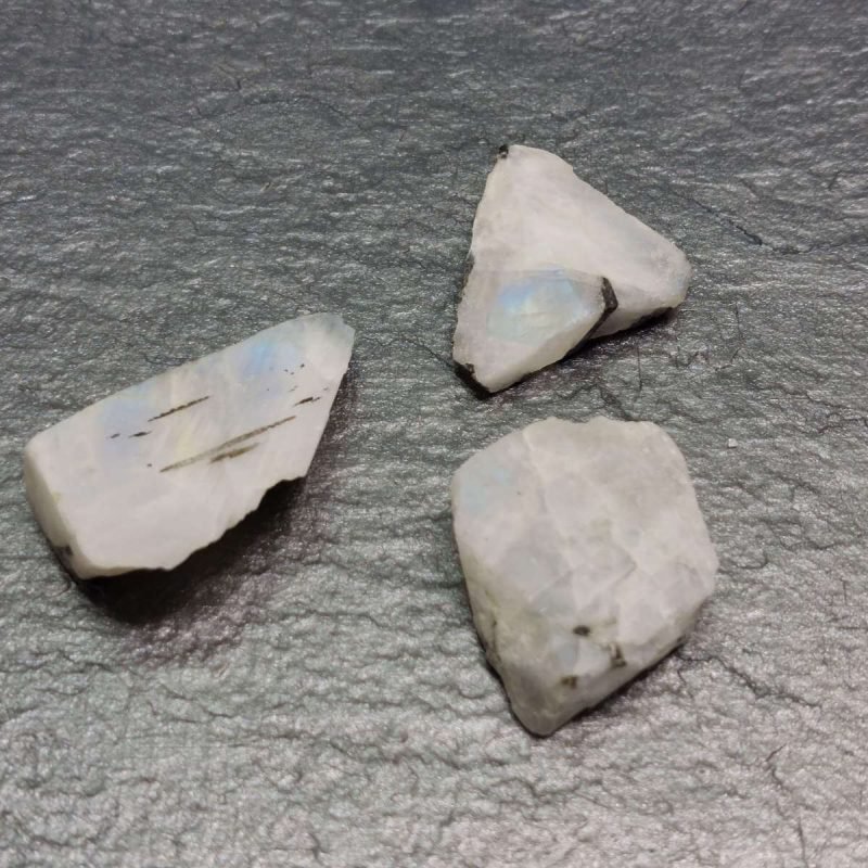 φεγγαρόπετρα ακατέργαστος λίθος