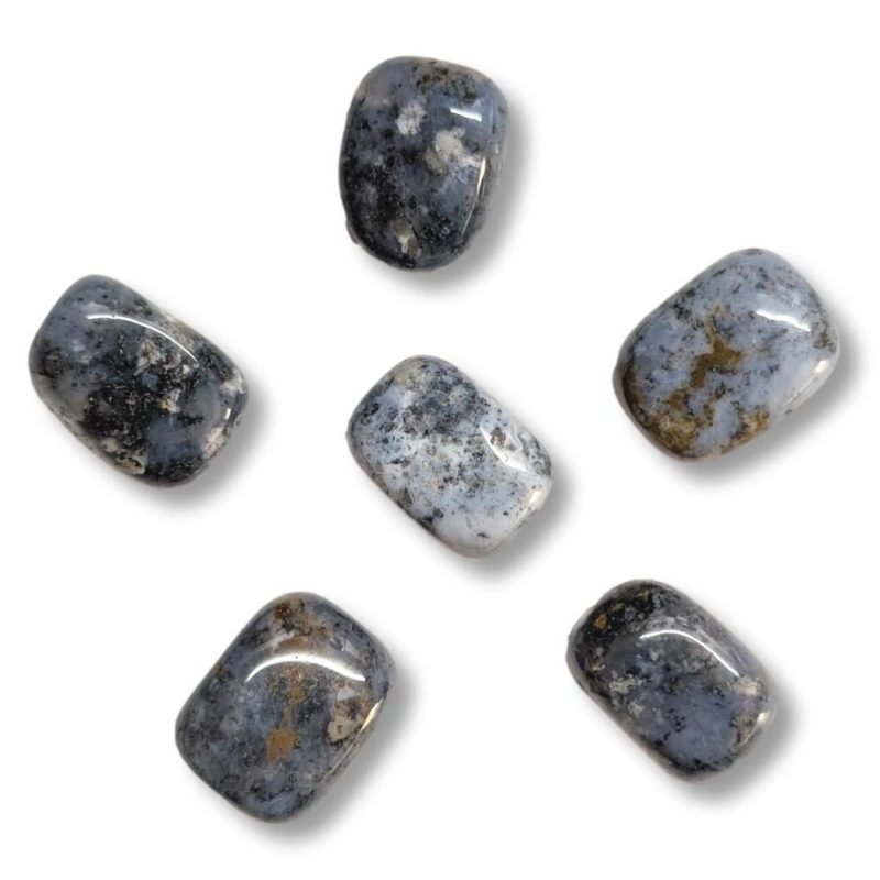 dumortierite βότσαλο ημιπολύτιμος λίθος Ντουμορτιερίτης